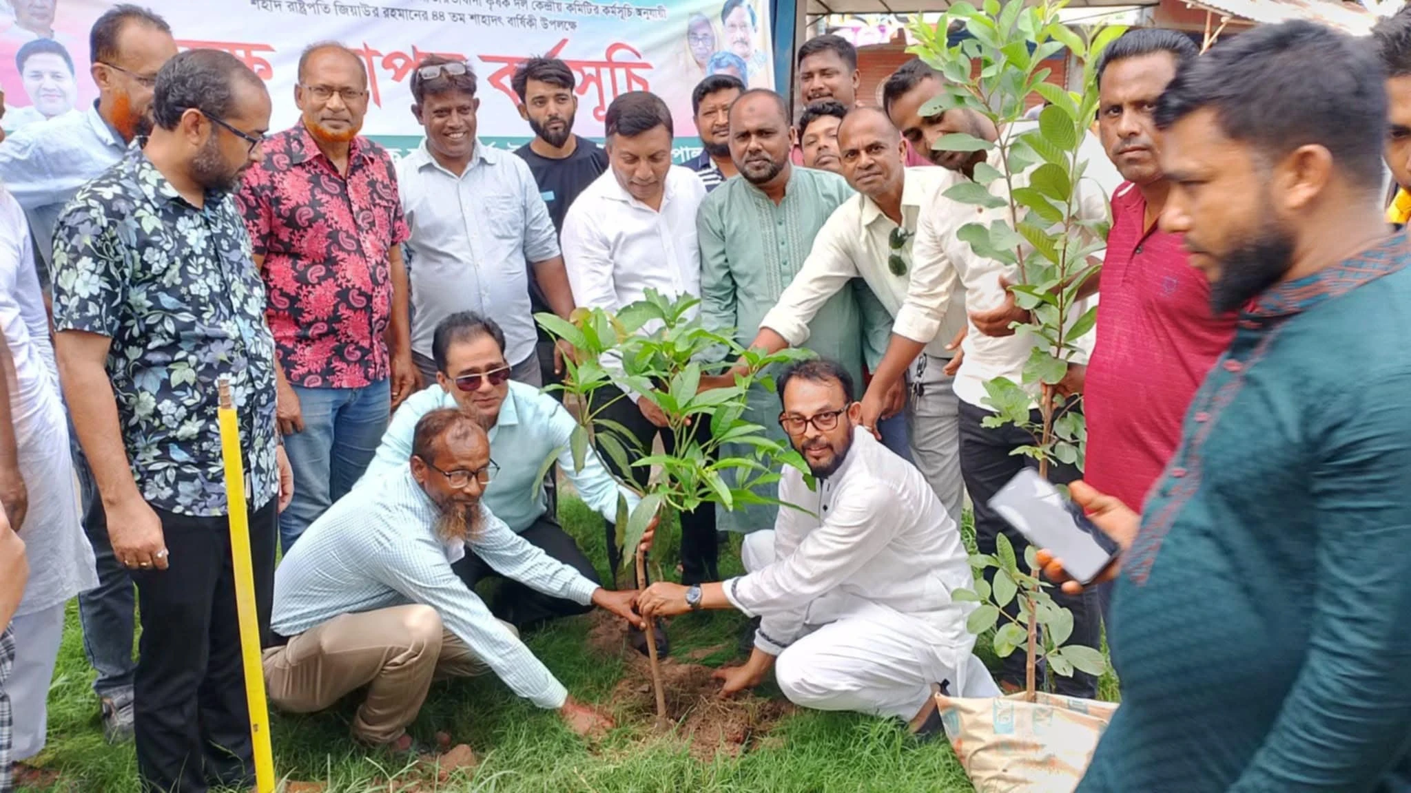 বেনাপোলে বিএনপির বৃক্ষরোপন কর্মসূচী